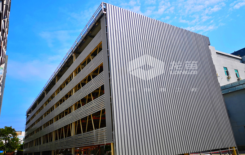 图1.3 立体停车设备.jpg